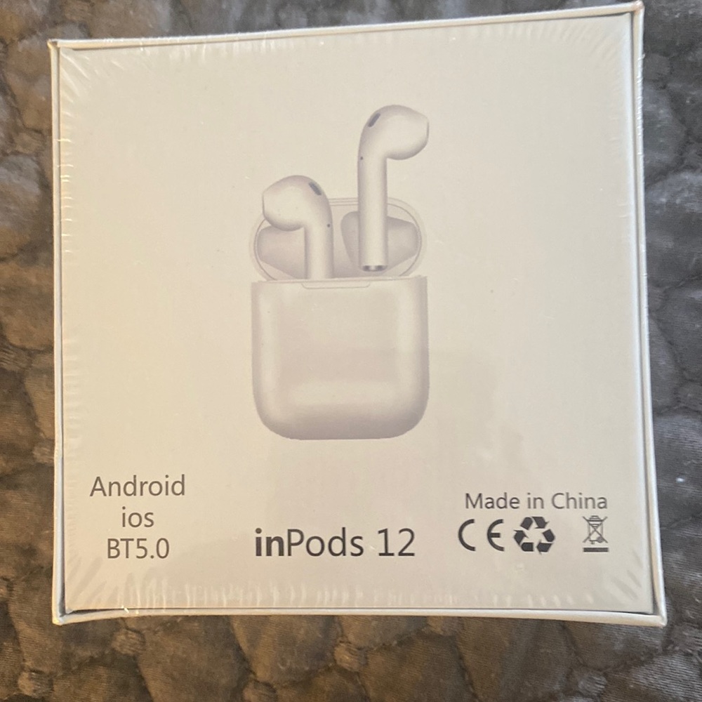 InPods12 by ION wireless earbuds in green